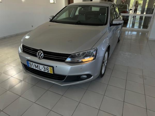 Volkswagen Jetta 1.6 TDI HIGHLINE DSG